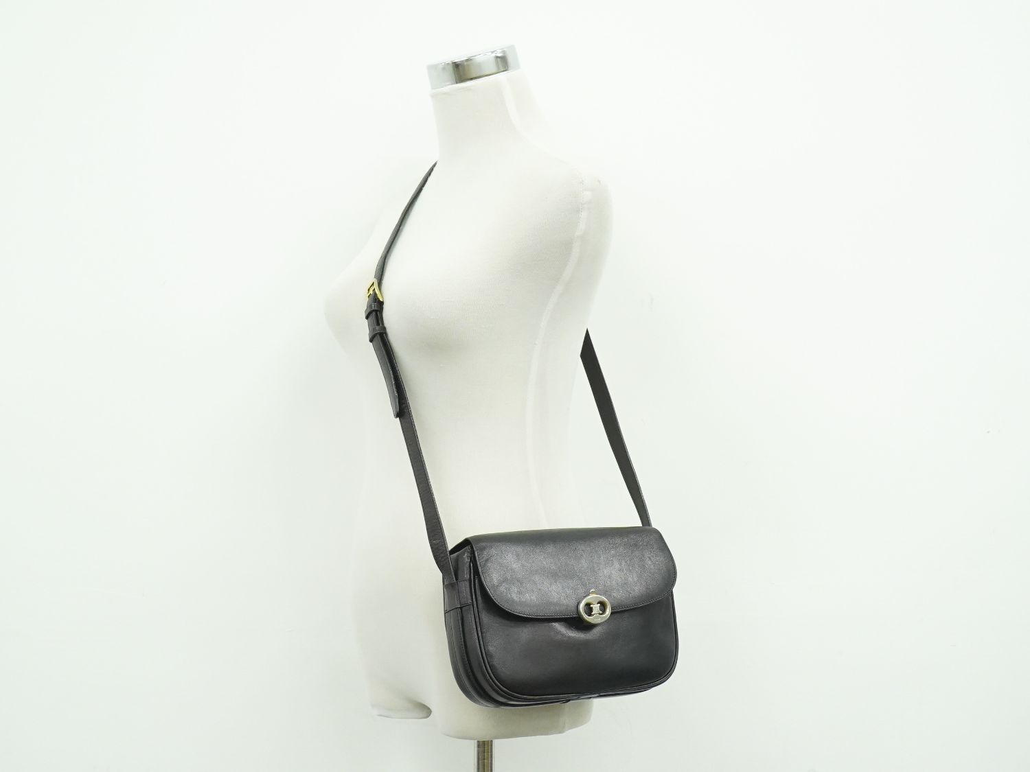 Celine Leather Shoulder Bag Pochette Black — view 6