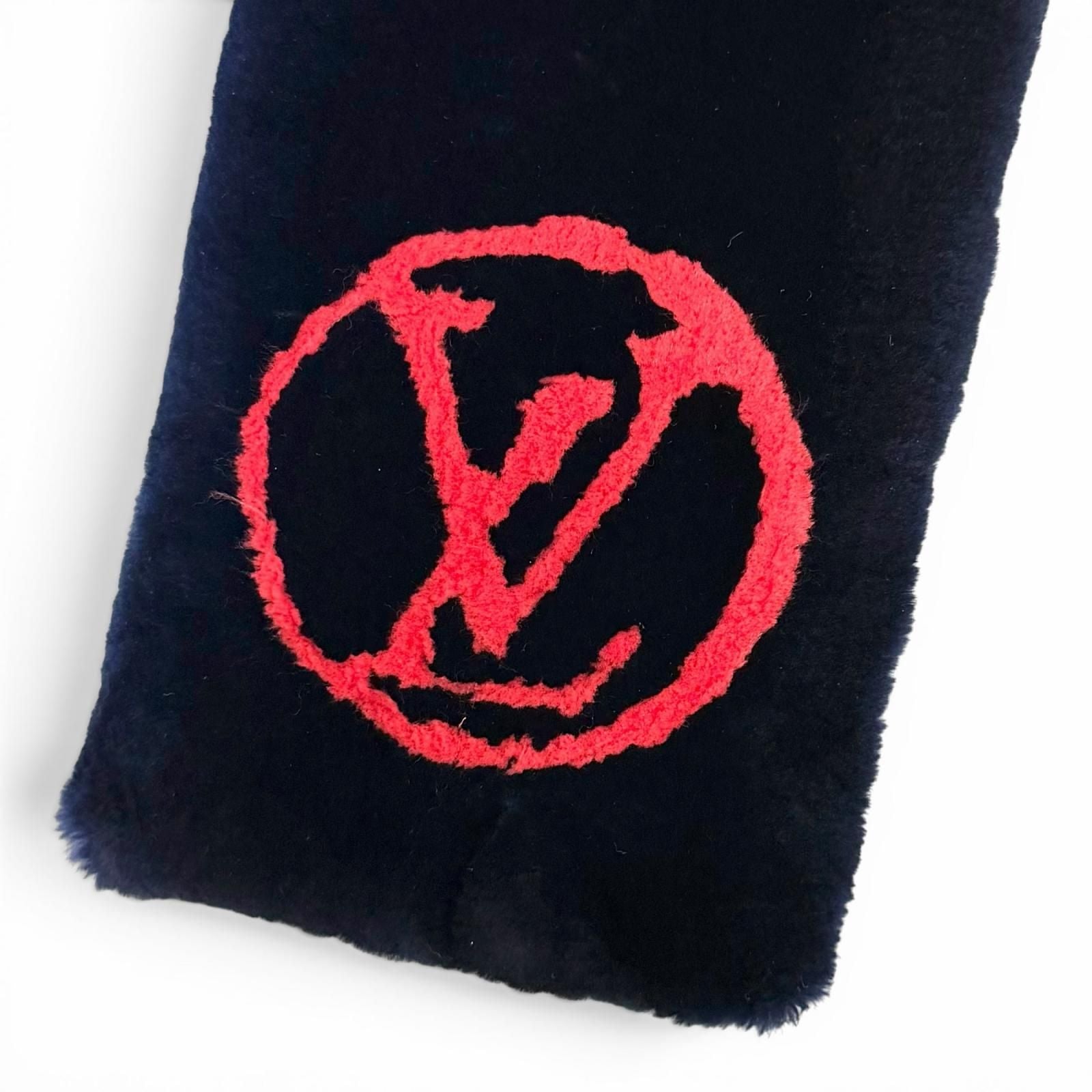 Louis Vuitton Beaver Silk Echarpe Shirred Darling Scarf Navy Red — view 6