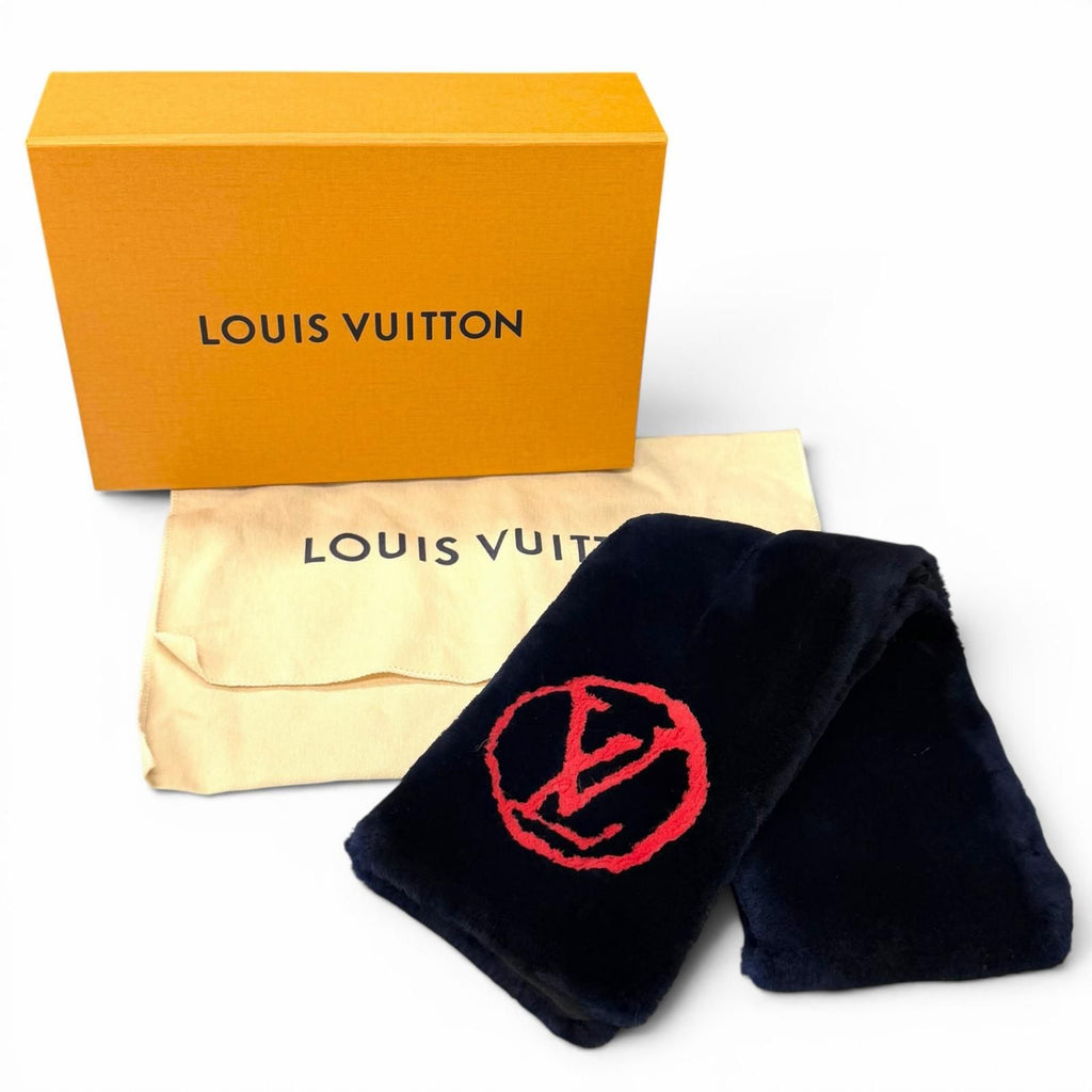 Louis Vuitton Beaver Silk Echarpe Shirred Darling Scarf Navy Red — view 2
