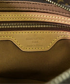 Louis Vuitton Shoulder Bag — view 4
