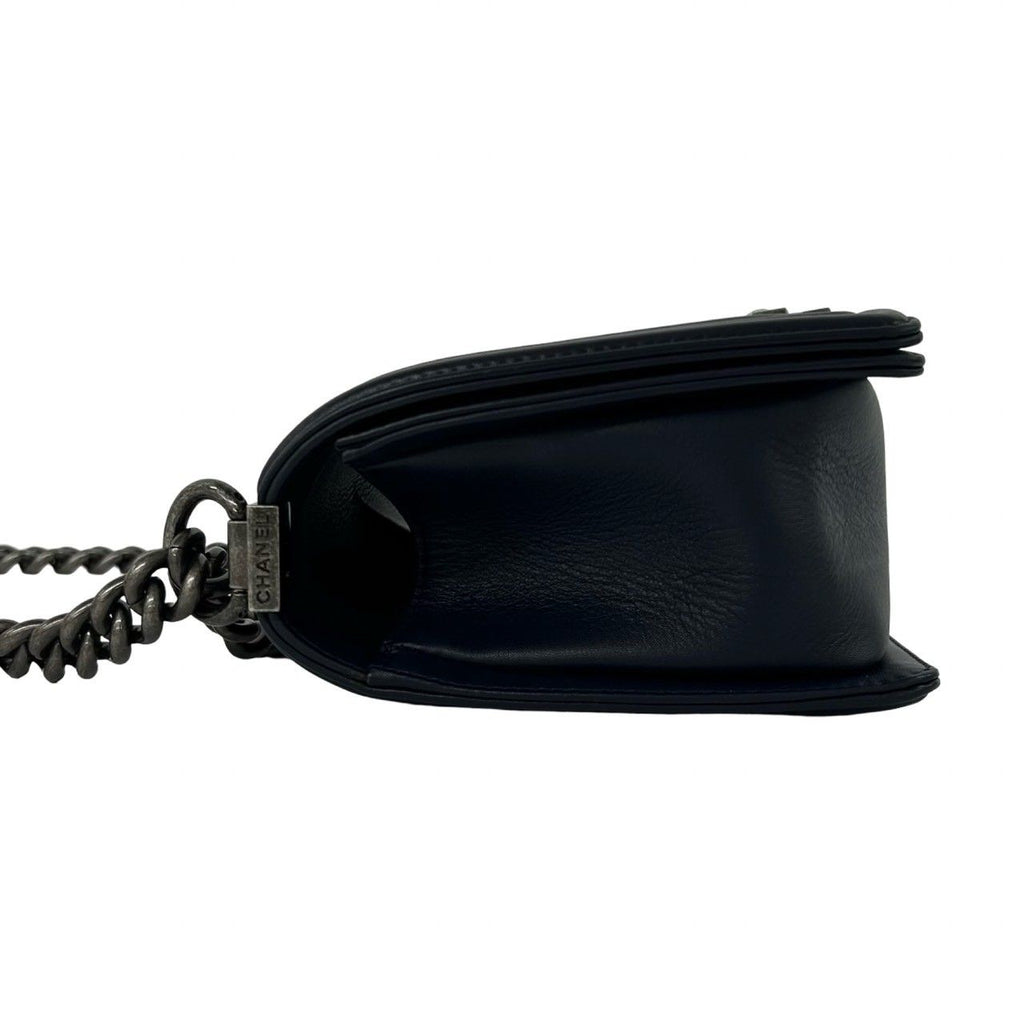 Chanel CC Logo Leather Chain Shoulder Bag Navy — view 5