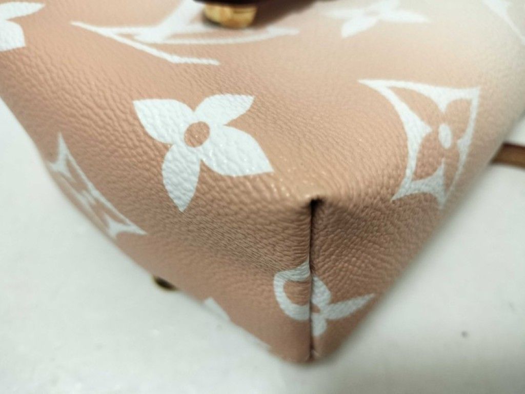 Louis Vuitton Sac by the Pool Tiny Backpack Blume Leather Gold — view 6