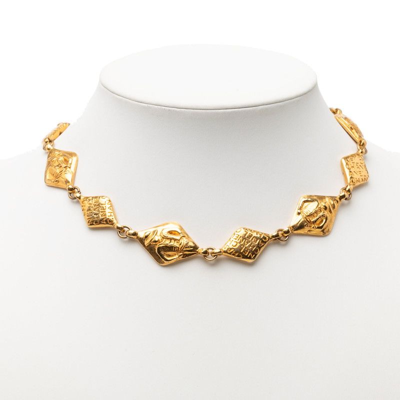 Chanel Mademoiselle Quilted Diamond Necklace Gold Plated — view 6