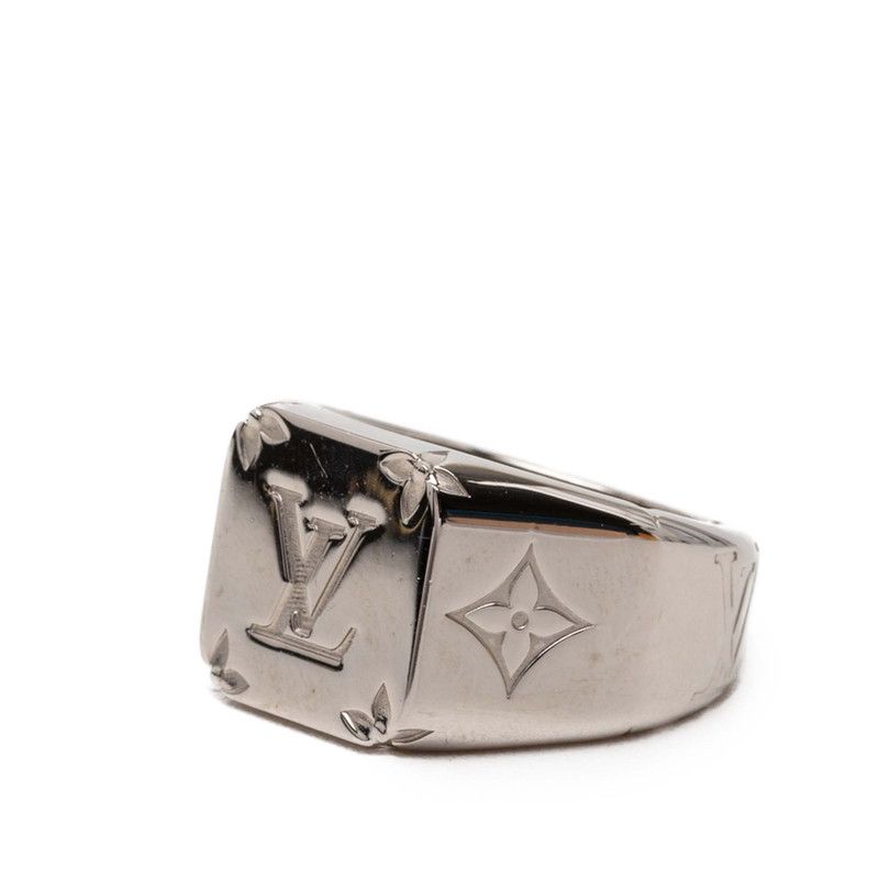 Louis Vuitton Monogram Signet Ring M Silver Metal — view 2
