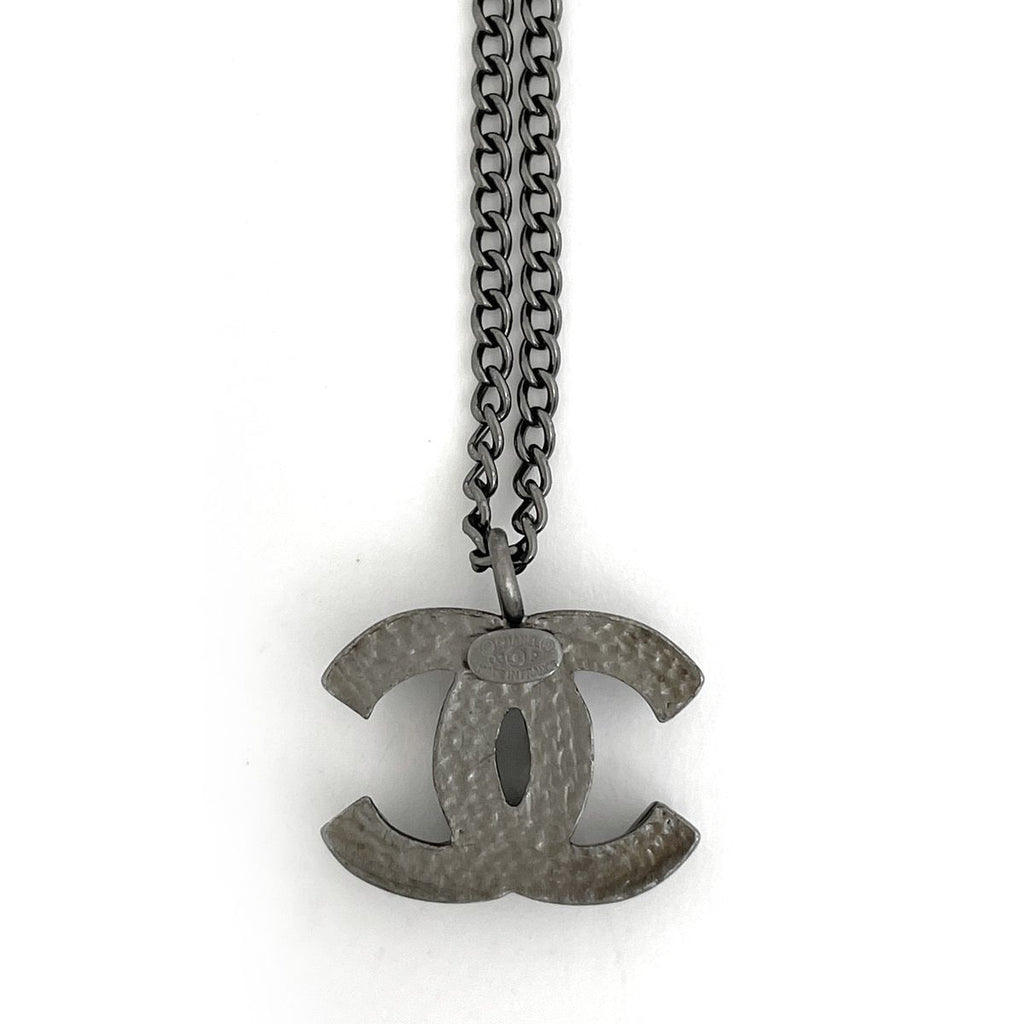 Chanel CC Logo Bracelet Silver Plated — view 2
