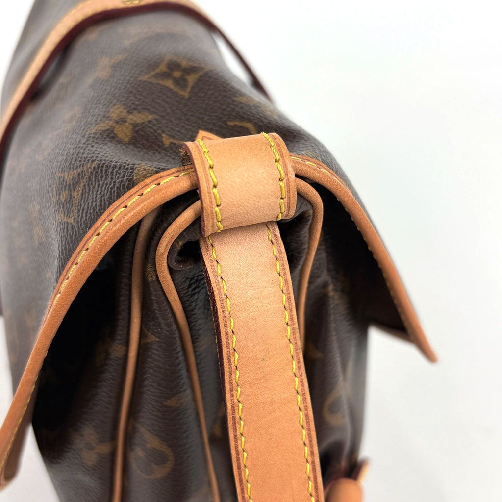 Louis Vuitton Saumur 30 Crossbody Shoulder Bag Monogram Brown — view 5