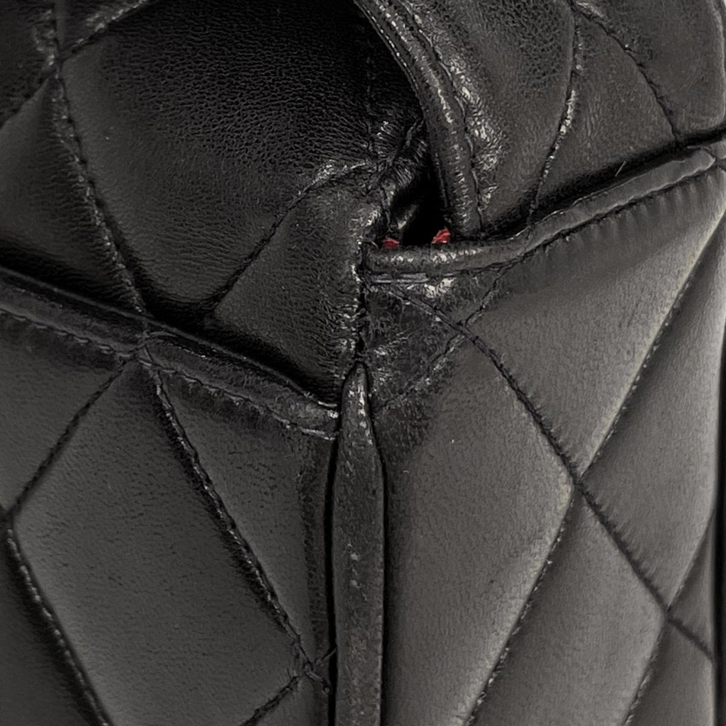 Chanel CC Logo Shoulder Bag Quilted Leather Black — view 8