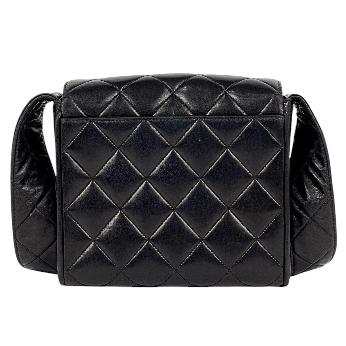 Chanel CC Logo Shoulder Bag Quilted Leather Black — view 3