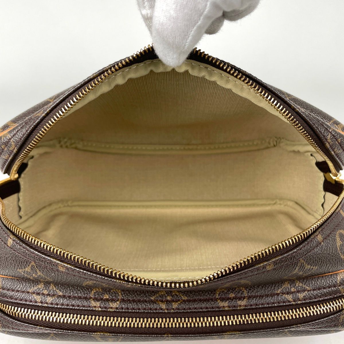 Louis Vuitton Reporter PM Shoulder Bag Monogram Brown — view 8