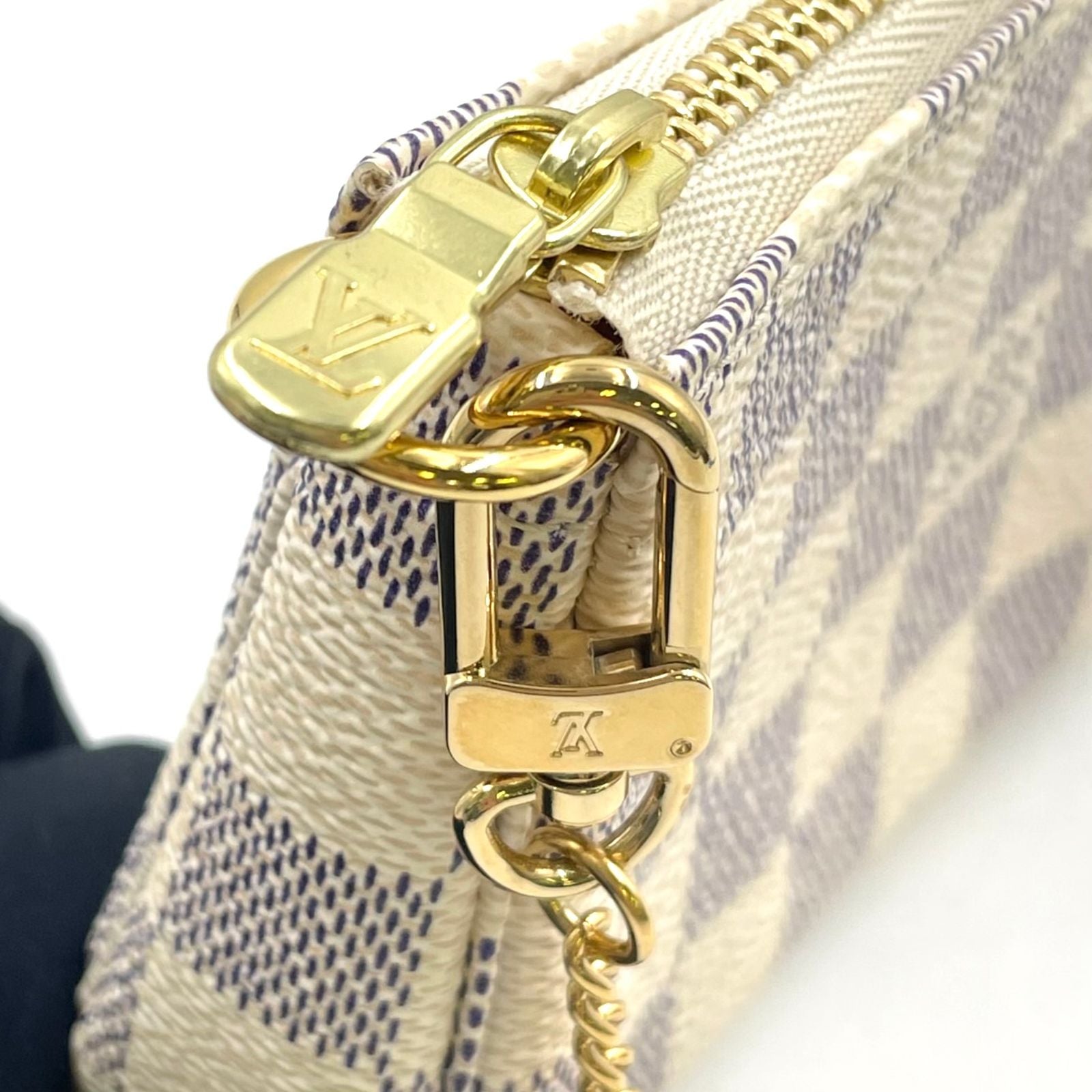 Louis Vuitton Mini Pochette Accessoire Damier Azur White Handbag Gold — view 8