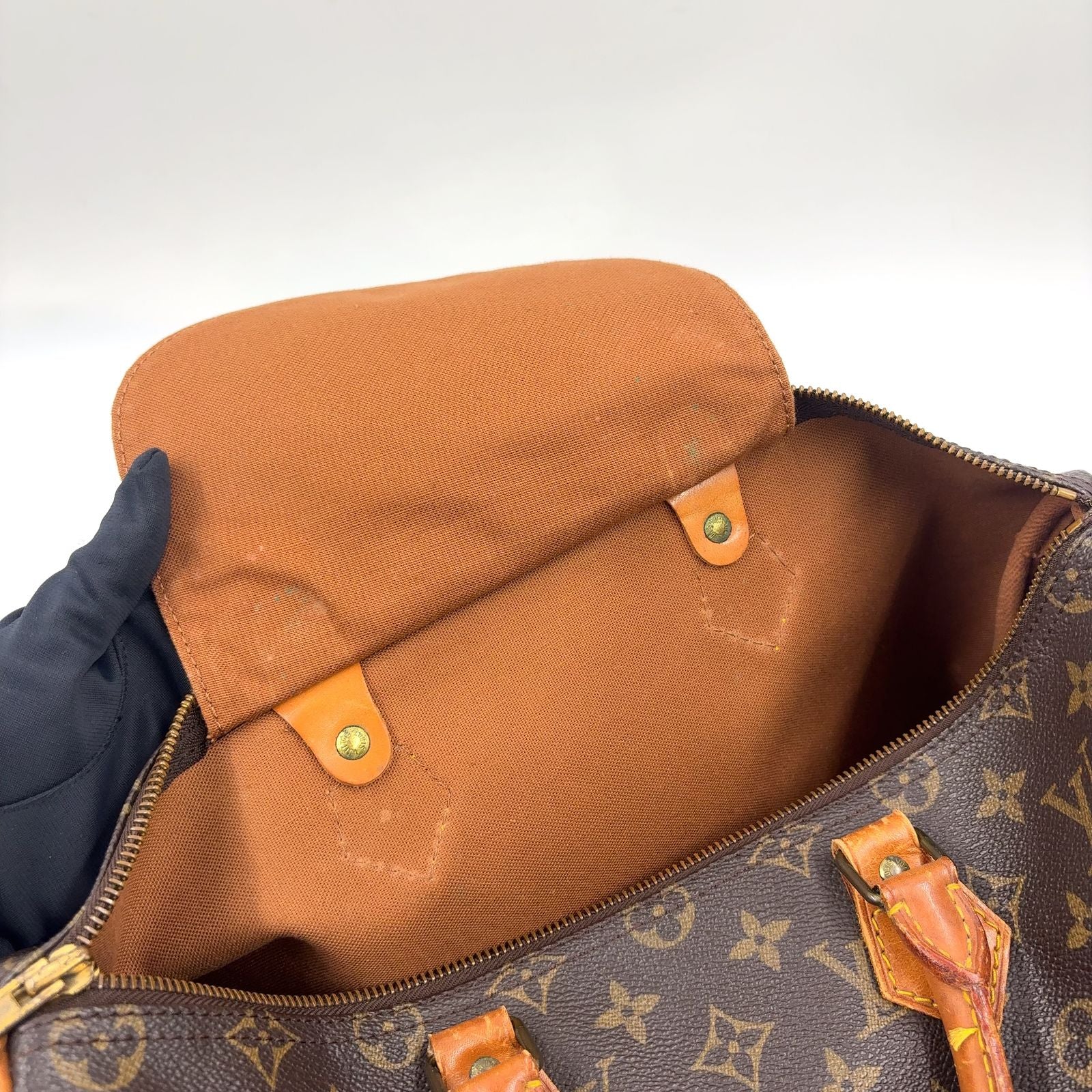 Louis Vuitton Speedy 35 Monogram Leather Brown Handbag Gold — view 6