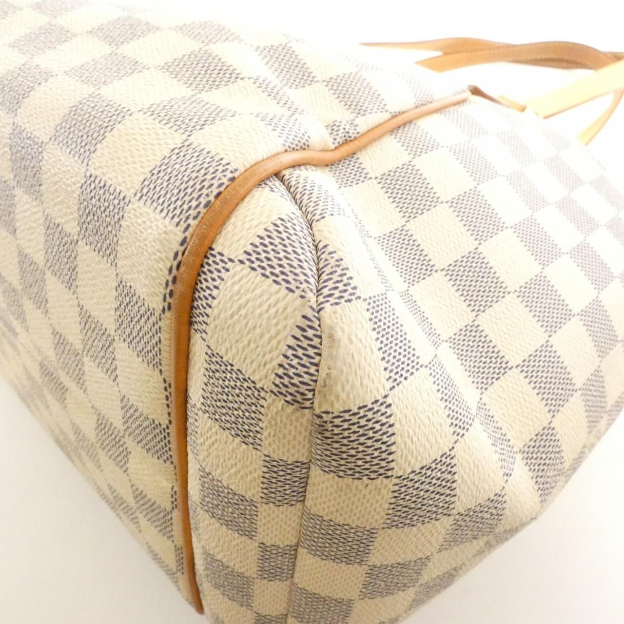 Louis Vuitton Damier Azur Totally MM Bag — view 2