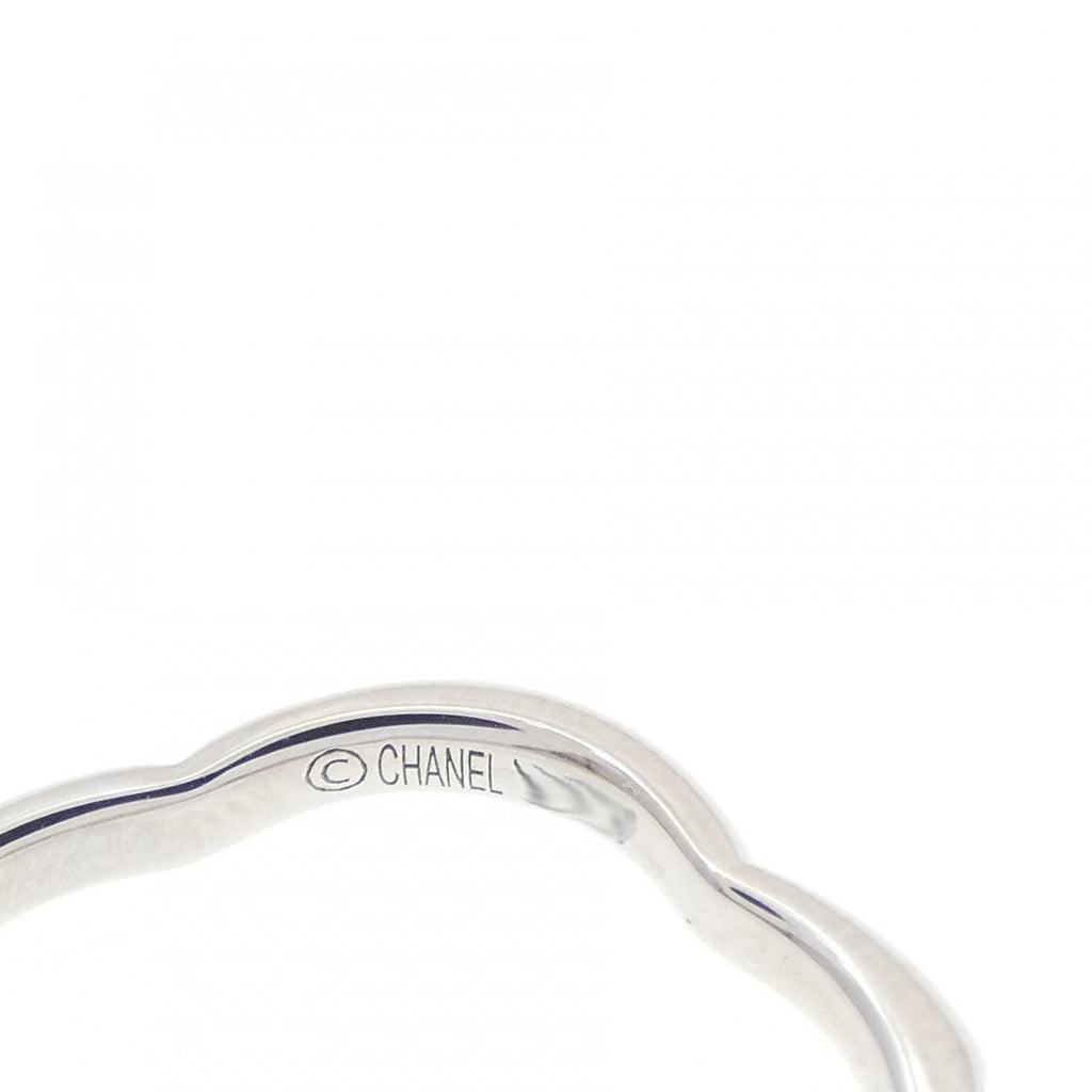 Chanel Camellia Ring White Gold — view 4