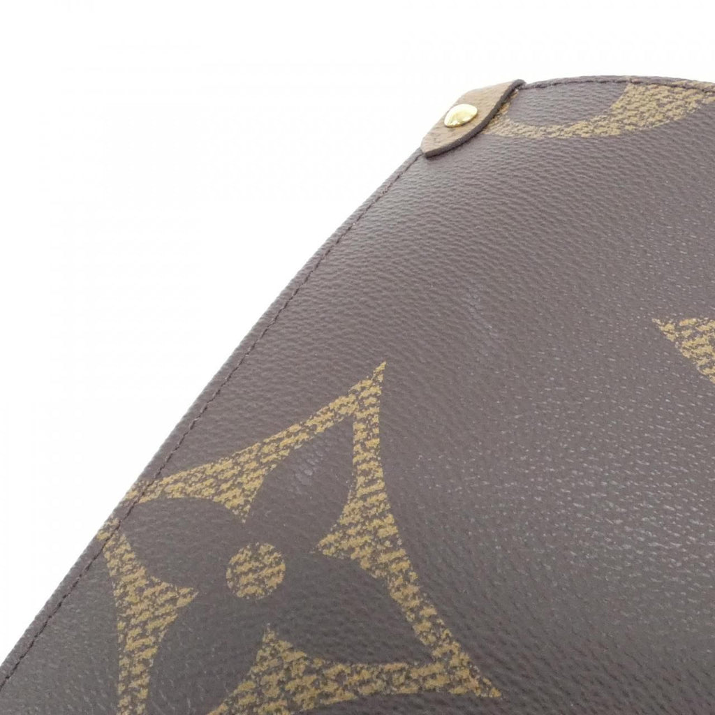 Louis Vuitton Monogram Giant On The Go MM Bag — view 4