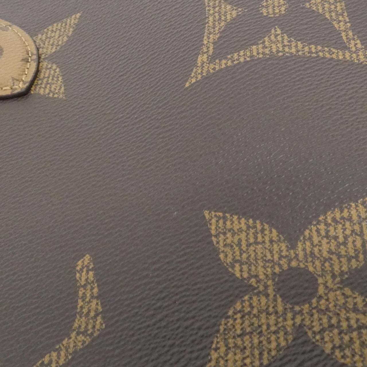 Louis Vuitton Monogram Giant On The Go MM Bag — view 6