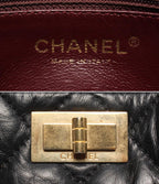 Chanel Chain Shoulder Bag Gold Calfskin Quilted — view 4