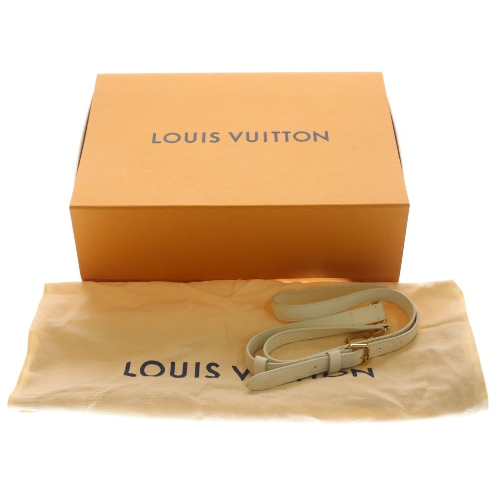 Louis Vuitton Capucines BB Taurillon Leather 2-Way Shoulder Bag White Gold — view 8