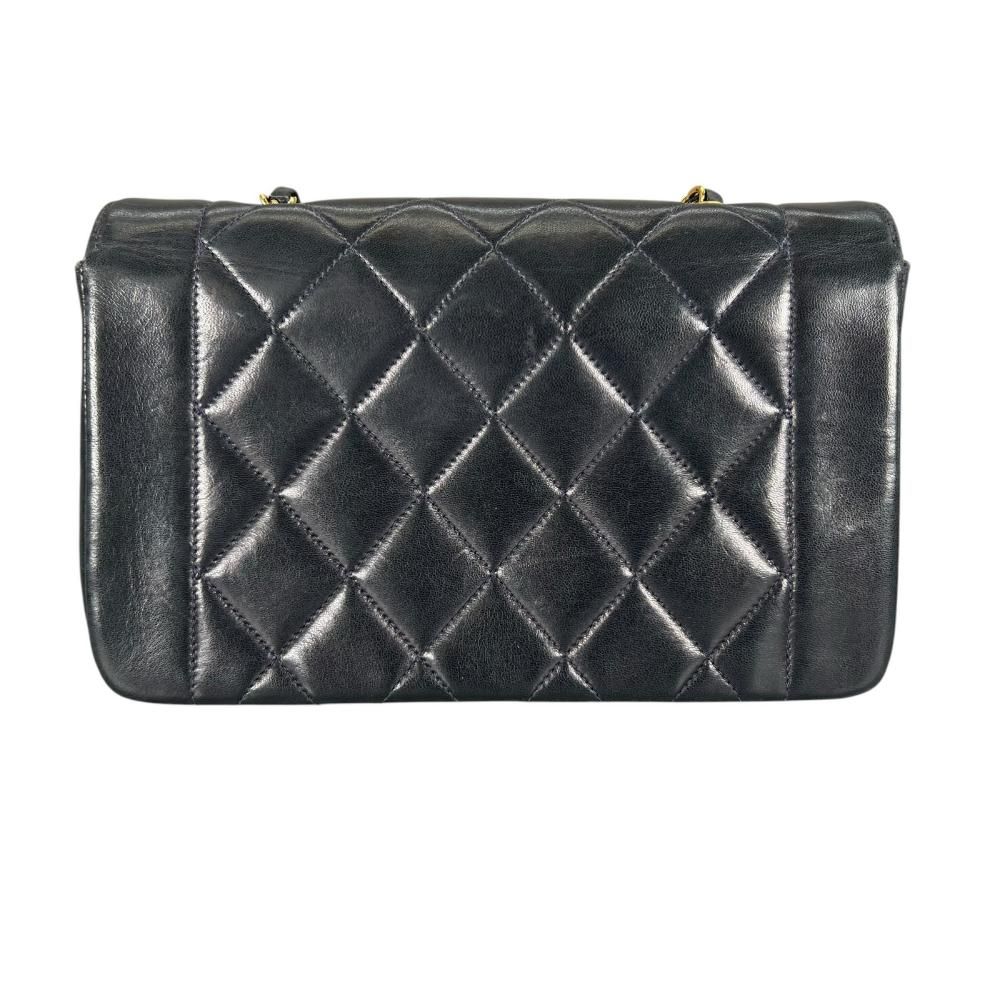 Chanel Shoulder Bag Diana 22 Single Flap Crossbody CC Logo Black Gold — view 2