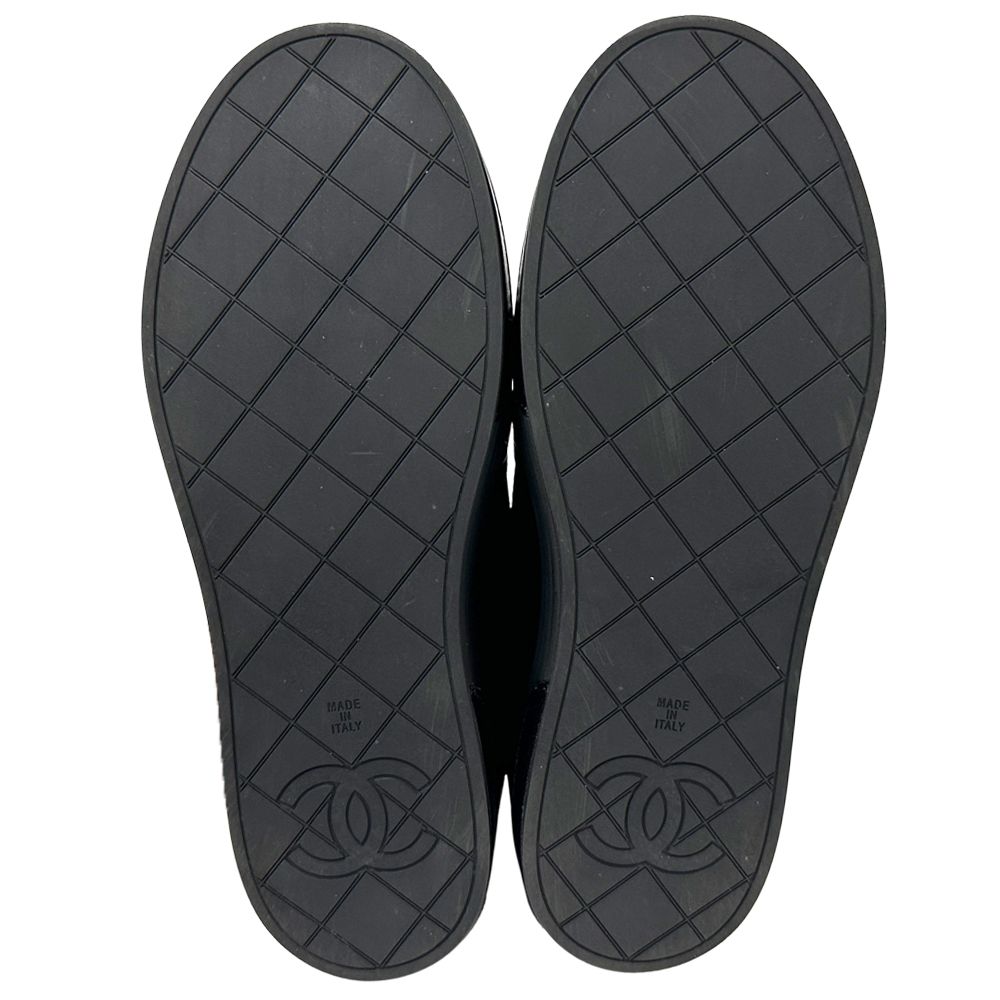 Chanel Shoes Quilted Leather Slip on Black Gold 39 Sneakers Thick Sole — view 6