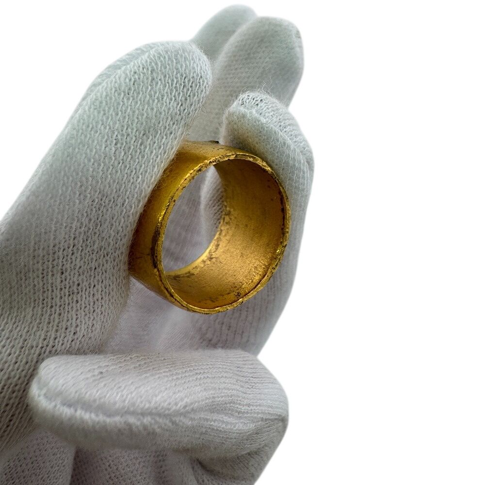 Chanel Rhinestone CC Logo Ring Gold — view 6