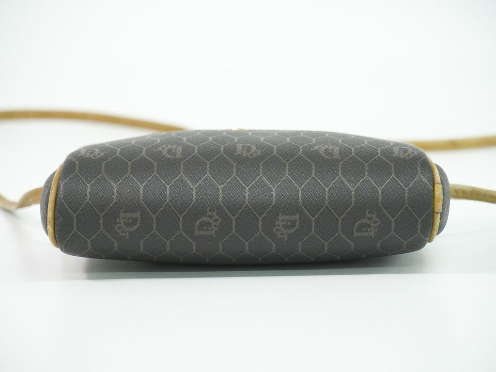 Dior Honeycomb Pattern Shoulder Bag Pochette Black — view 3