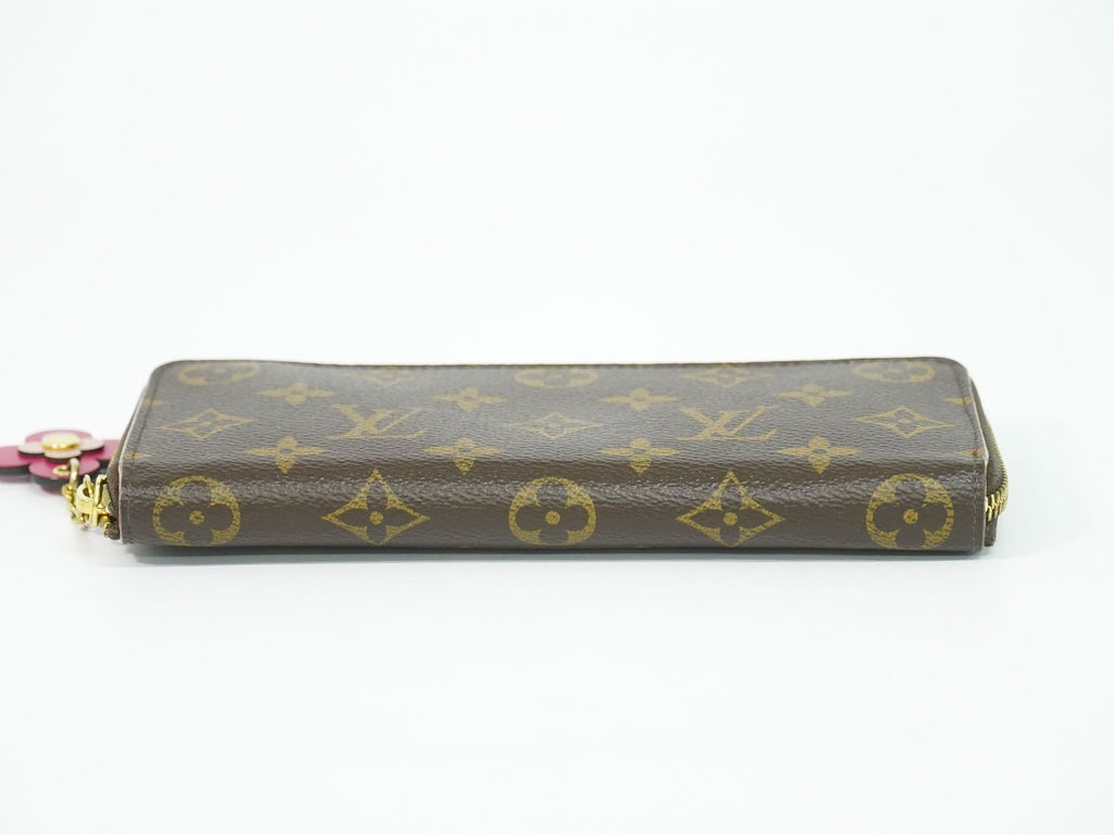 Louis Vuitton LV Portefeuille Clemence Flower Charm Monogram Wallet Brown — view 3
