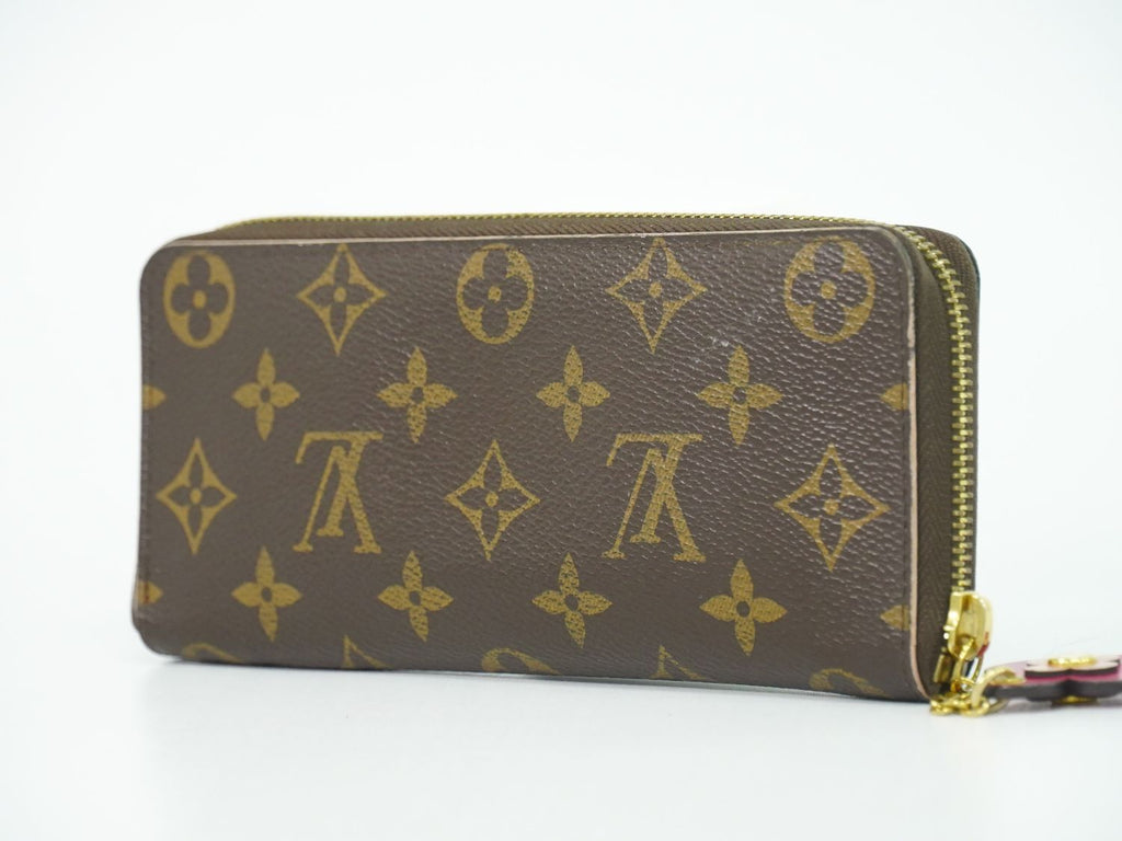 Louis Vuitton LV Portefeuille Clemence Flower Charm Monogram Wallet Brown — view 2