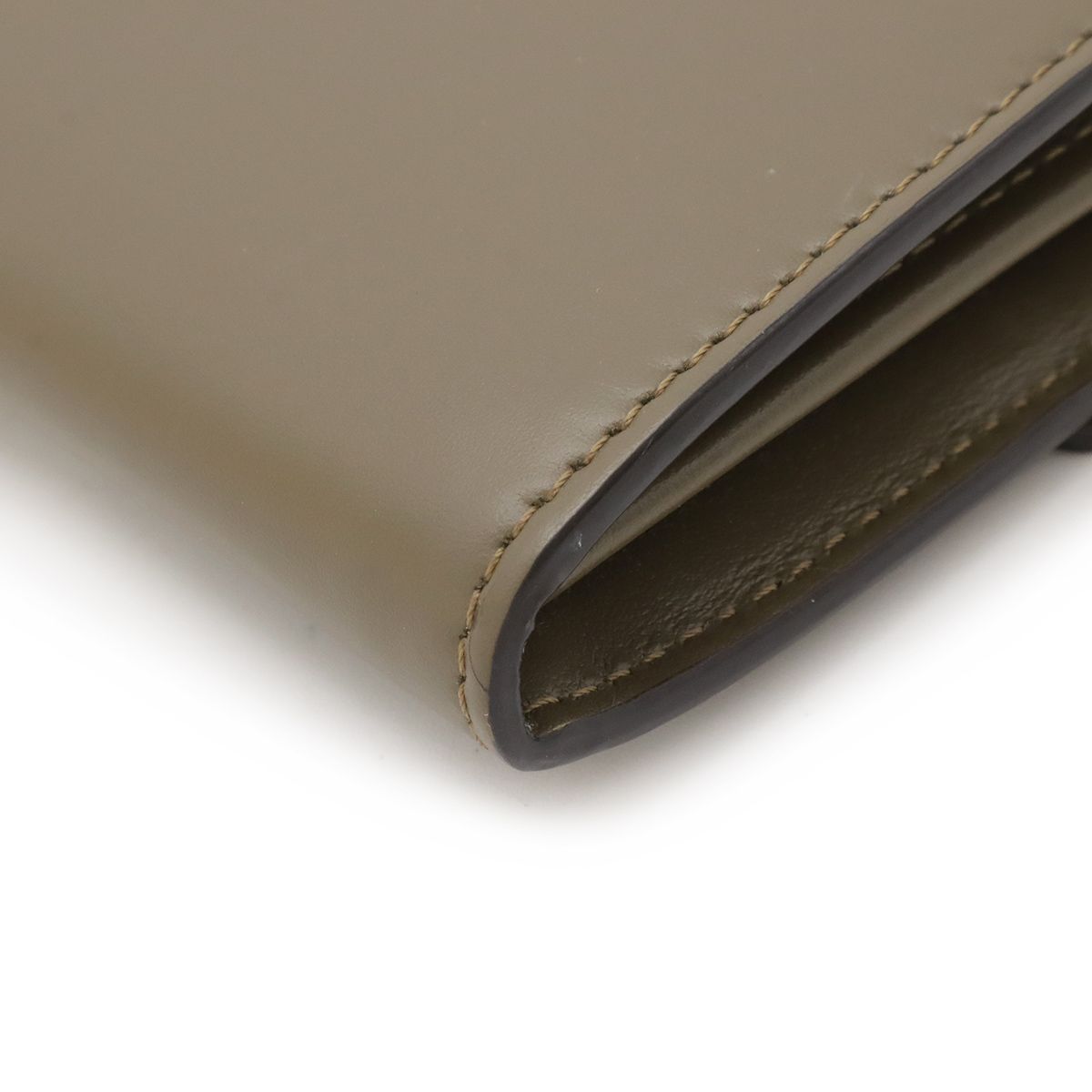 Fendi FF Diamond Chain Wallet Clutch 2-Way Pochette Leather Gray Gold — view 3