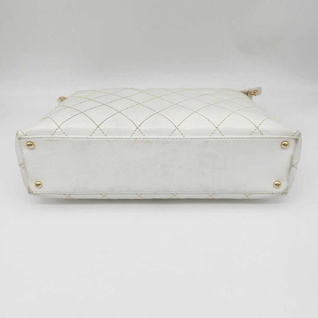 Chanel Wild Stitch Shoulder Bag — view 9