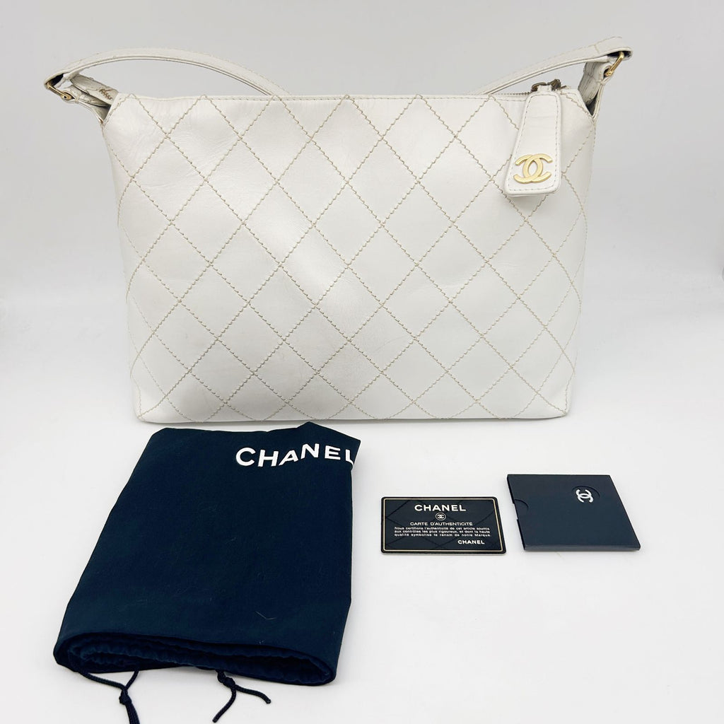 Chanel Wild Stitch Shoulder Bag — view 3
