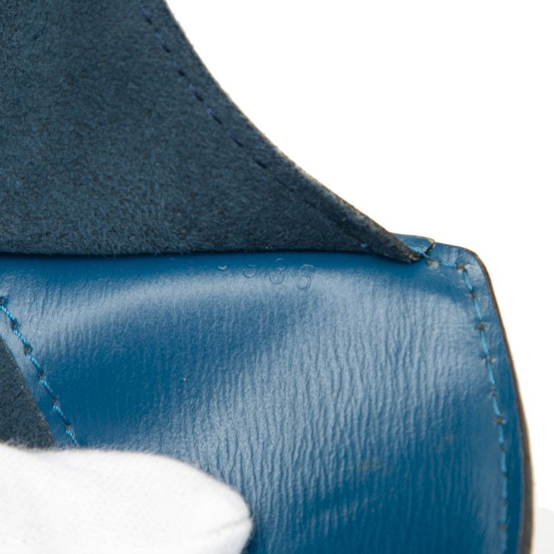 Louis Vuitton Epi Cluny Shoulder Bag Toledo Blue Leather — view 6