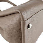 Louis Vuitton Shoulder Bag Astrid — view 9