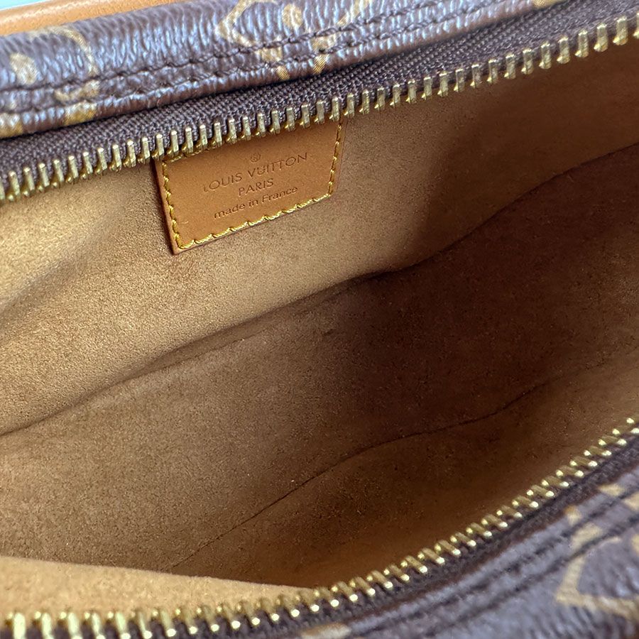 Louis Vuitton Shoulder Bag Loop — view 5