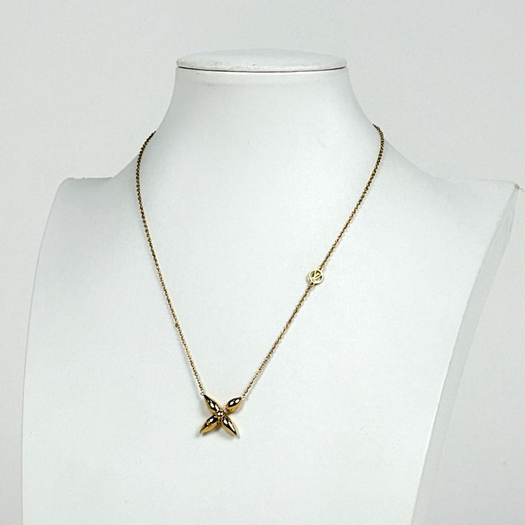 Louis Vuitton Collier Monogram Flower Gold Plated Necklace — view 4