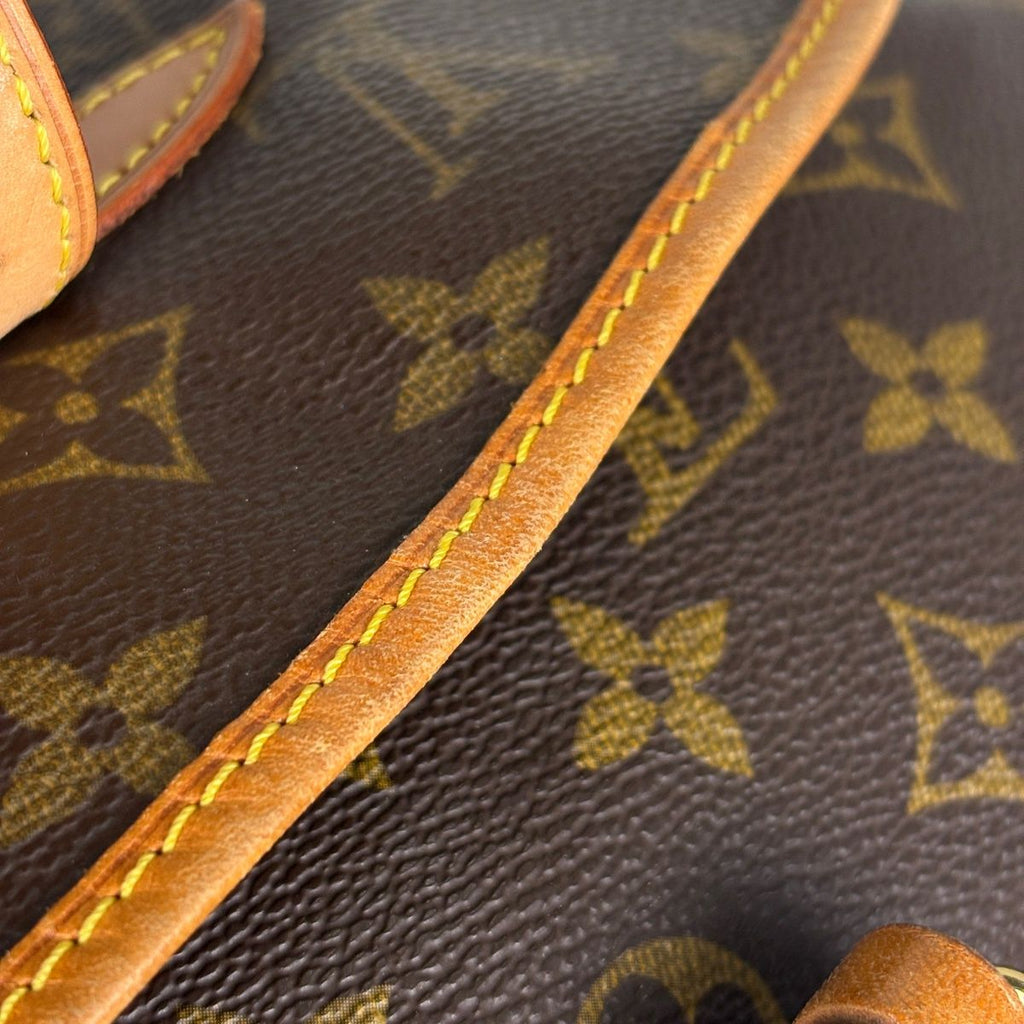 Louis Vuitton Saumur 30 Shoulder Bag Monogram Brown — view 4