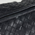 Bottega Veneta Intrecciato Shoulder Bag Leather Black Beige — view 5