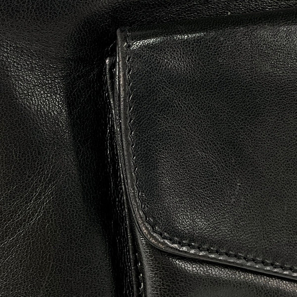 Chanel CC Logo Chain Tote Leather Black — view 7