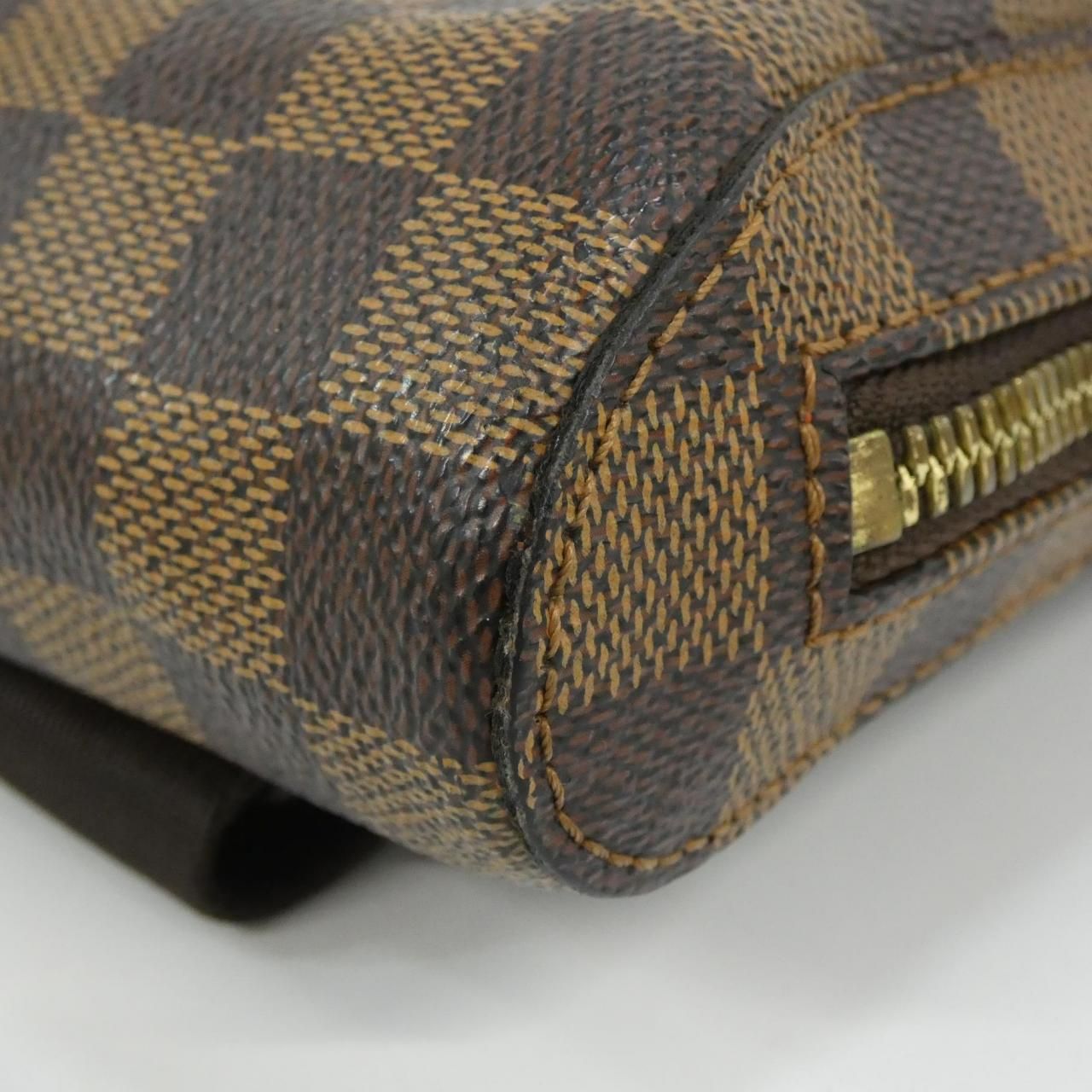 Louis Vuitton Damier Geronimos Belt Bag — view 3