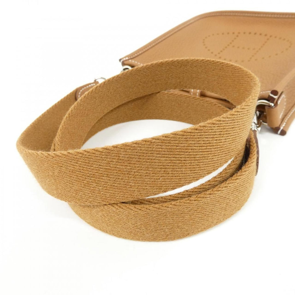 Hermes Evelyne Amazon 16 cm Shoulder Bag — view 4