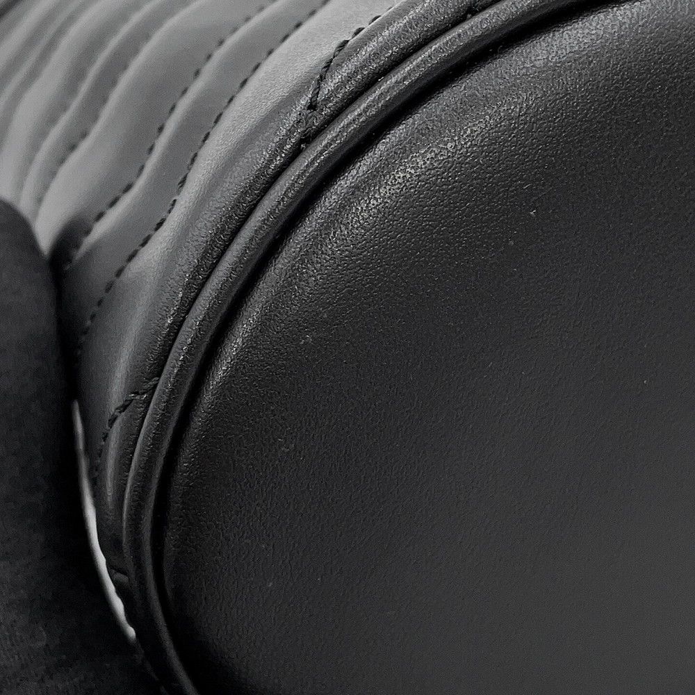 Gucci Chain Shoulder Bag GG Marmont Mini Quilted Black — view 6