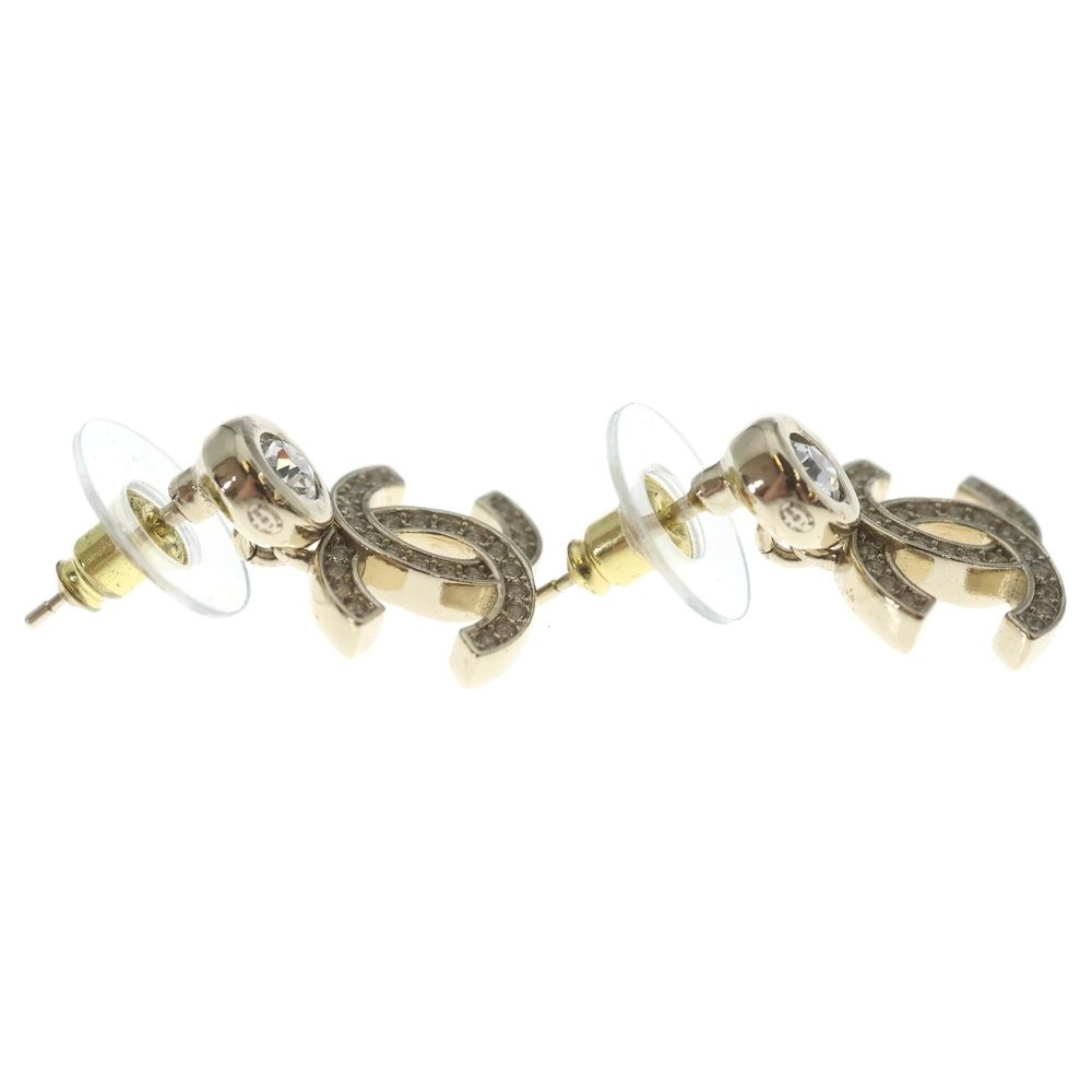 Chanel CC Logo Rhinestone Earrings Gold — view 4