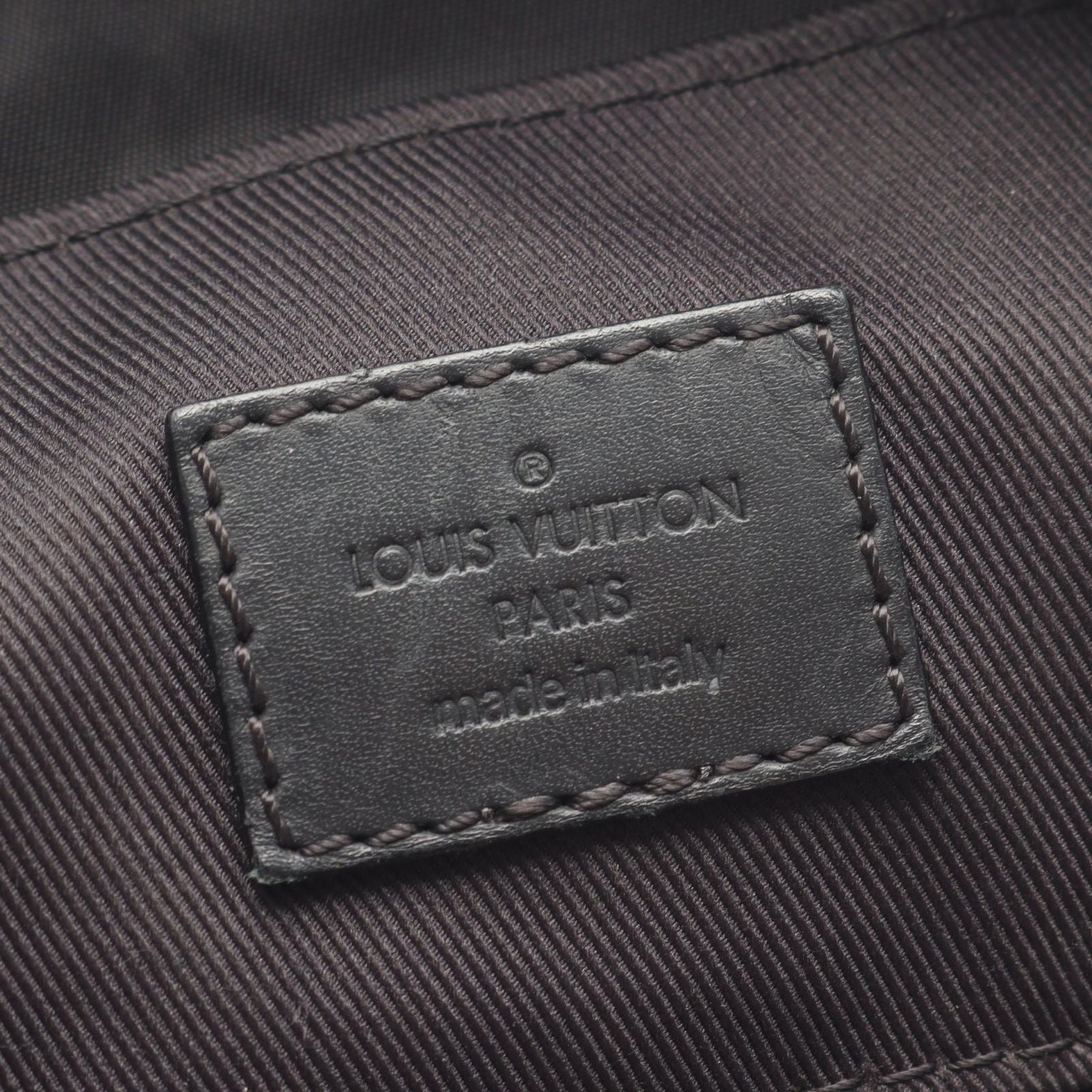 Louis Vuitton Backpack Discovery Noir Leather — view 4