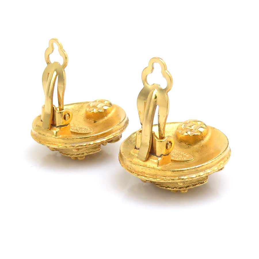 Chanel Earrings CC Logo — view 4