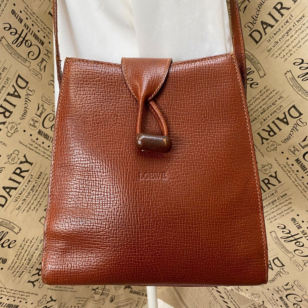 Loewe Handbag Shoulder Anagram Leather Brown Travel