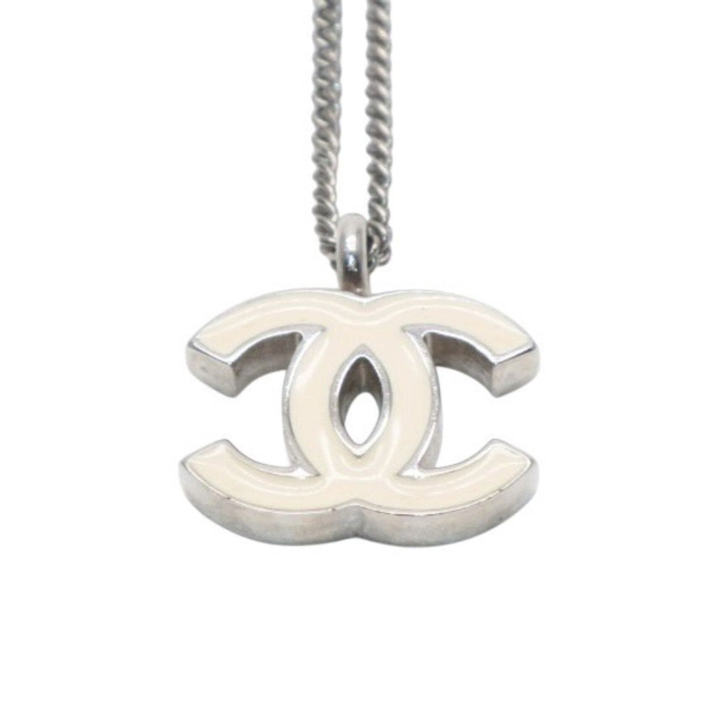 Chanel Necklace CC Logo Ivory 02c Silver — view 2