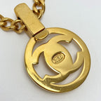 Chanel CC Logo Round Turnlock Necklace Gold — view 2