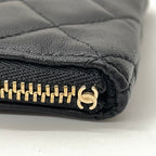 Chanel Quilted CC Logo Flat Pouch Lambskin Black — view 5