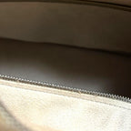 Louis Vuitton Sac Epi Shoulder Bag Gray — view 8