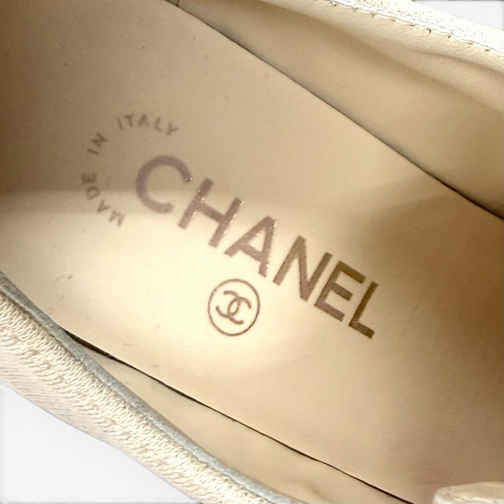 Chanel Rhinestone CC Logo Lace Up Thick Sole Booties Up Shoes Beige Black — view 8