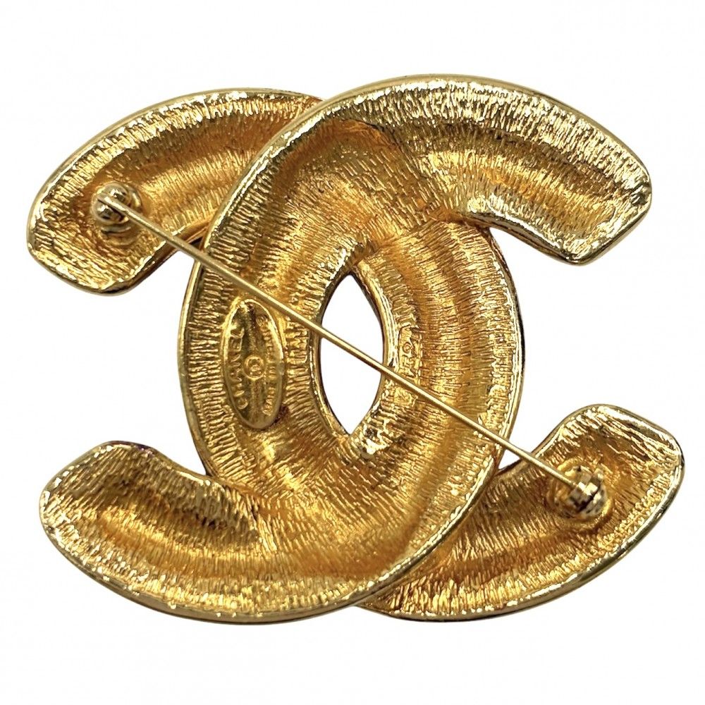 Chanel Brooch Quilted CC Logo Vintage Gold Plated — view 2